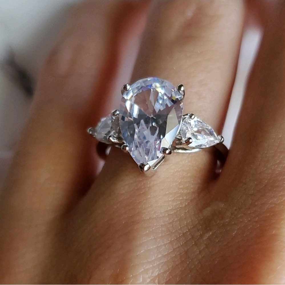 New Gorgeous White Sapphire Wedding Ring - Picture 2 of 6